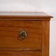 Ancienne commode Biedermeier avec ferrures en forme de fleurs (vers 1850)