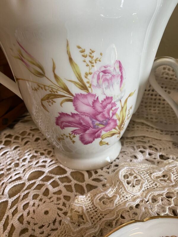 Service à café ou thé en porcelaine