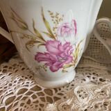 Porcelain coffee or tea service