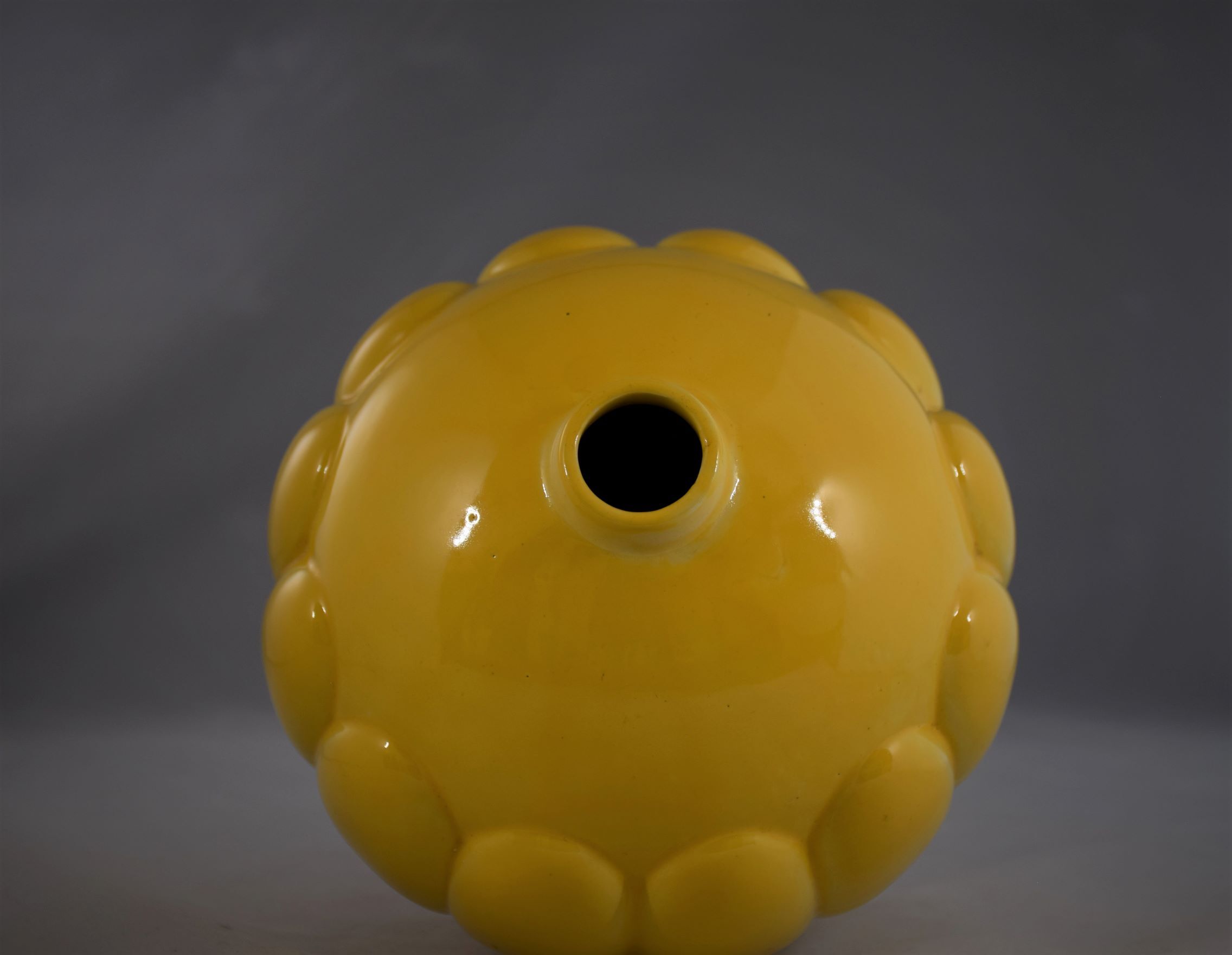 Saint Clement yellow ball vase