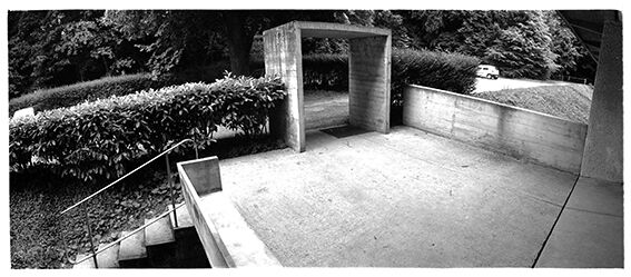 Convent of Tourette Le Corbusier the porch