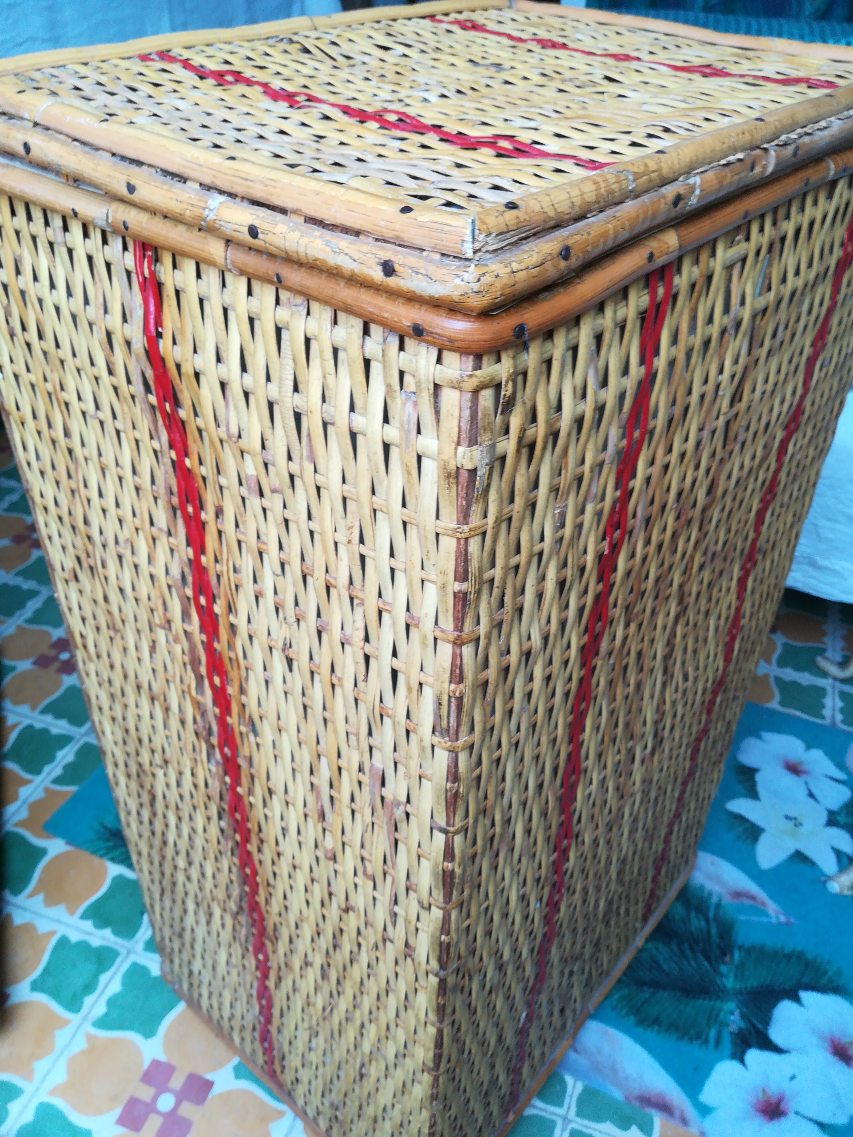 Wicker storage basket