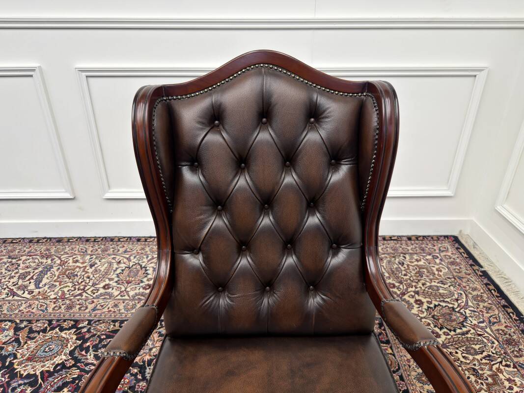 Grand fauteuil de bureau Chesterfield en anglais