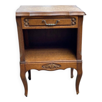 Table de chevet Louis XV en bois avec tiroir et niche