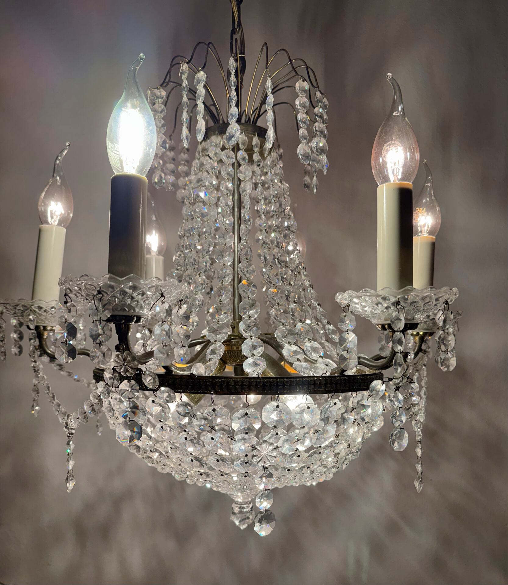 Crystal balloon chandelier from the 1960s.