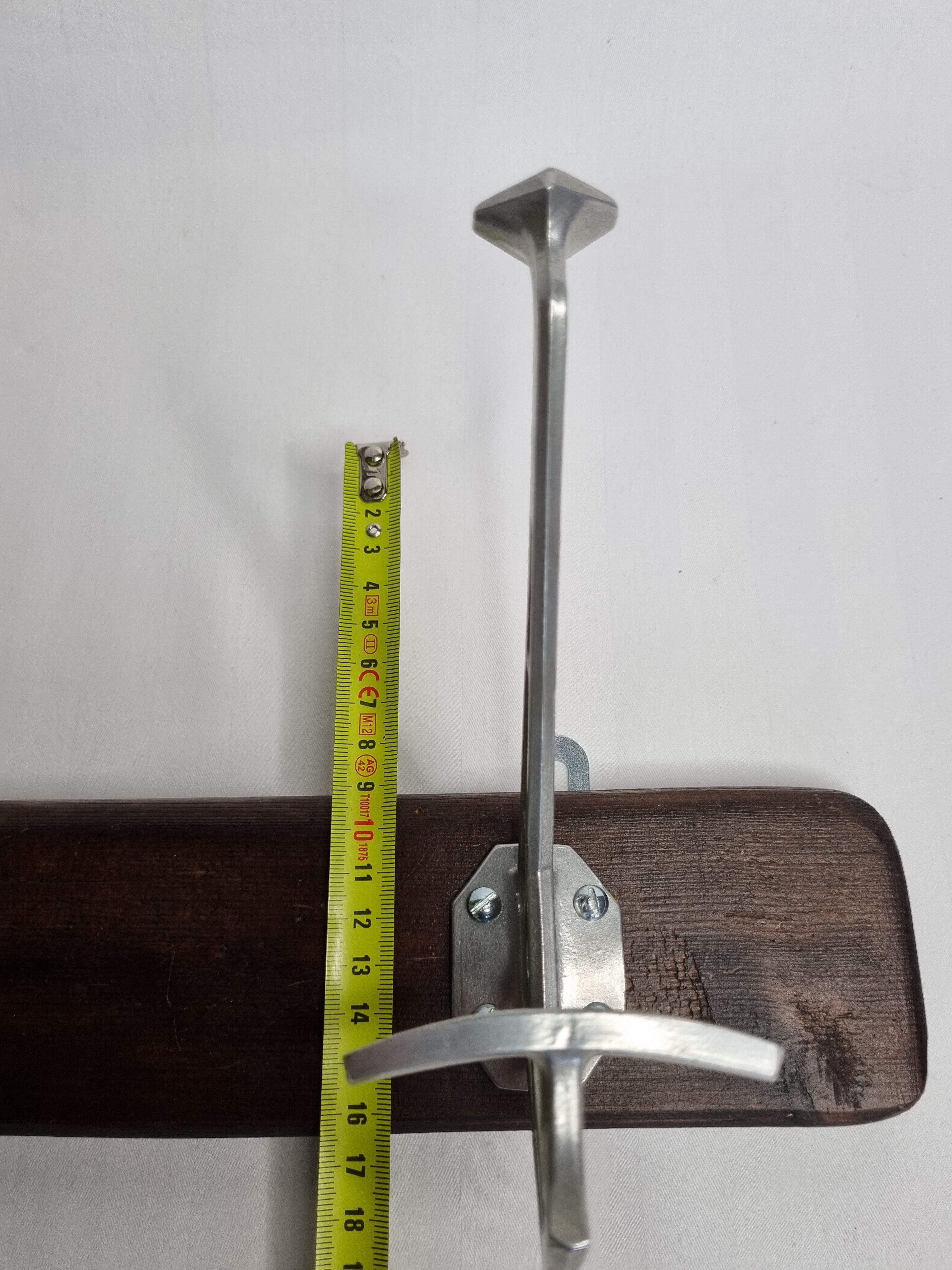 Art Deco wall rack in metal and wood, 3 hooks, 47 cm