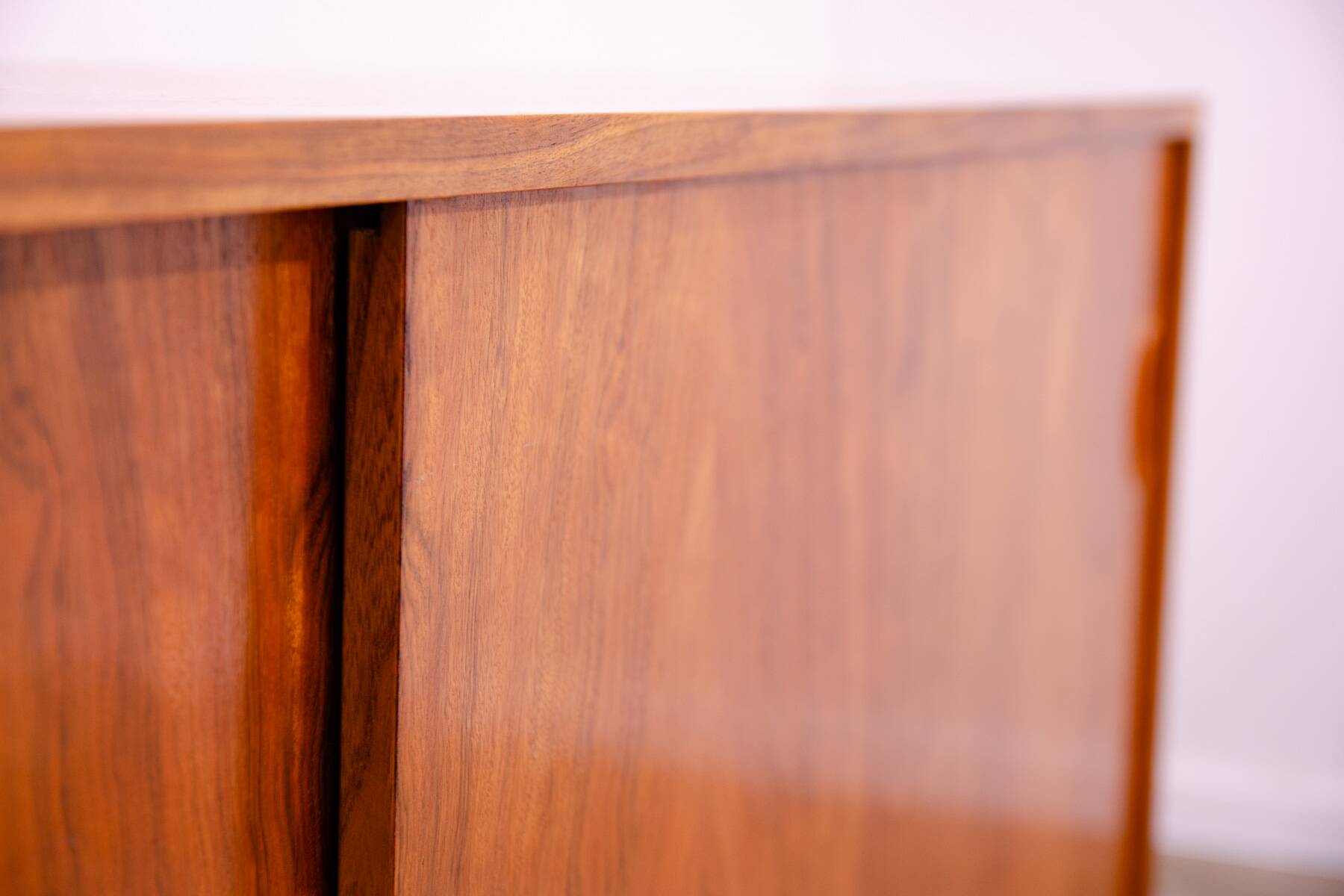 Enfilade longue de style scandinave par Sedláček & Vyčítal, Tchécoslovaquie, années 1960