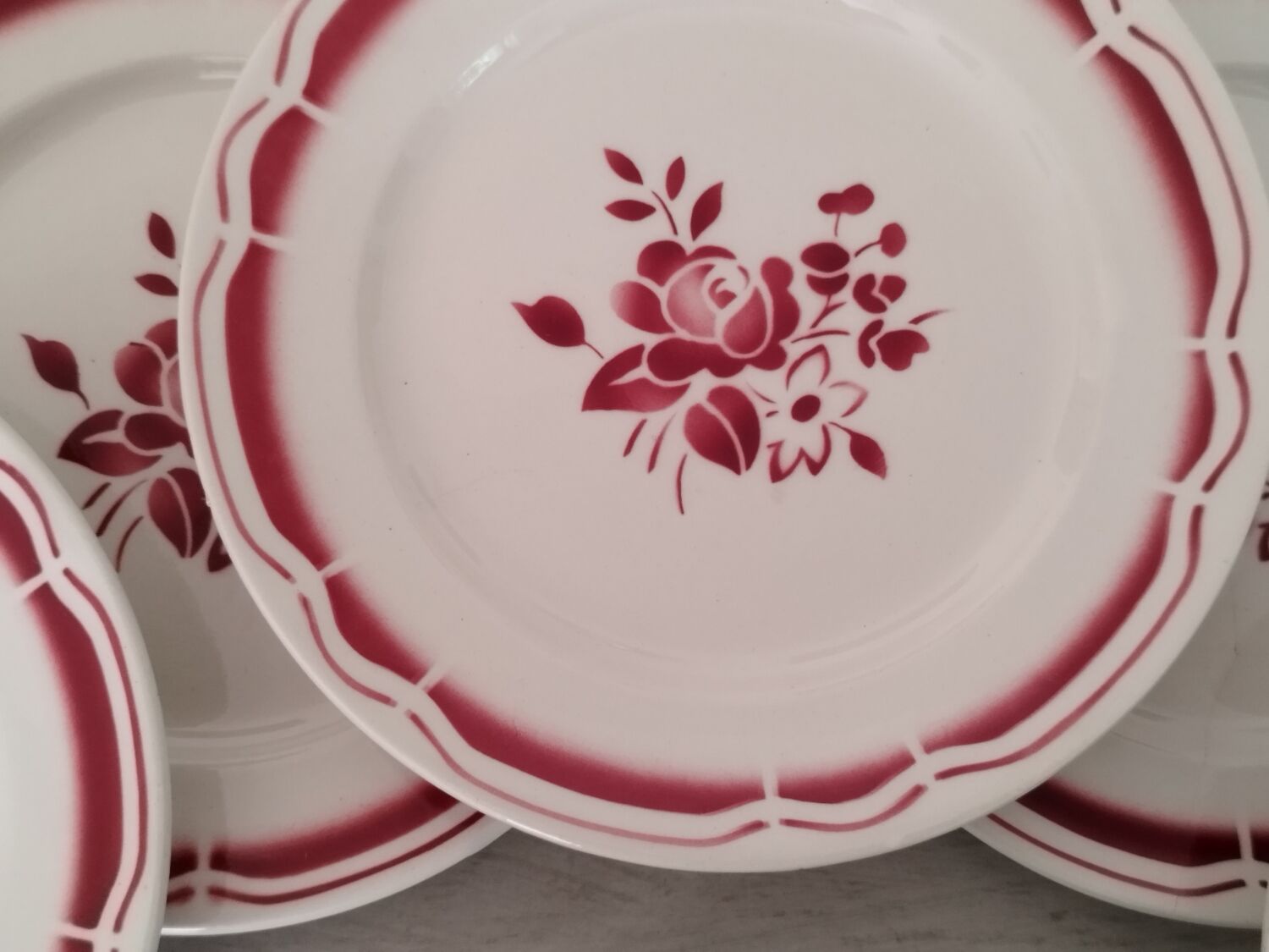 Service cake pie flat plates porcelain opaque badonviller rose bordeaux vintage