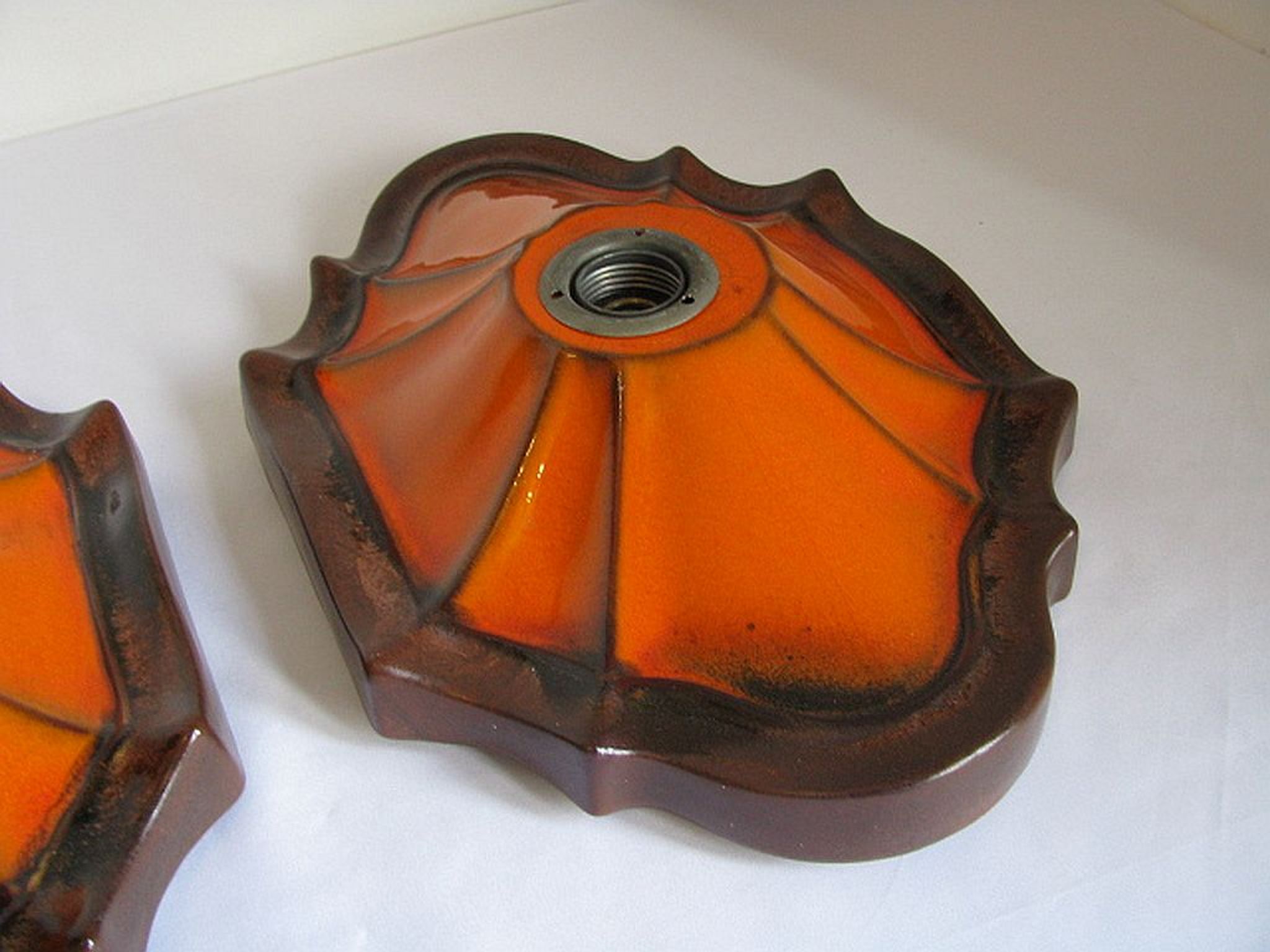 Ensemble de 2 lampes allemandes orange de mur en céramique de la lave de la 1960 / 70s