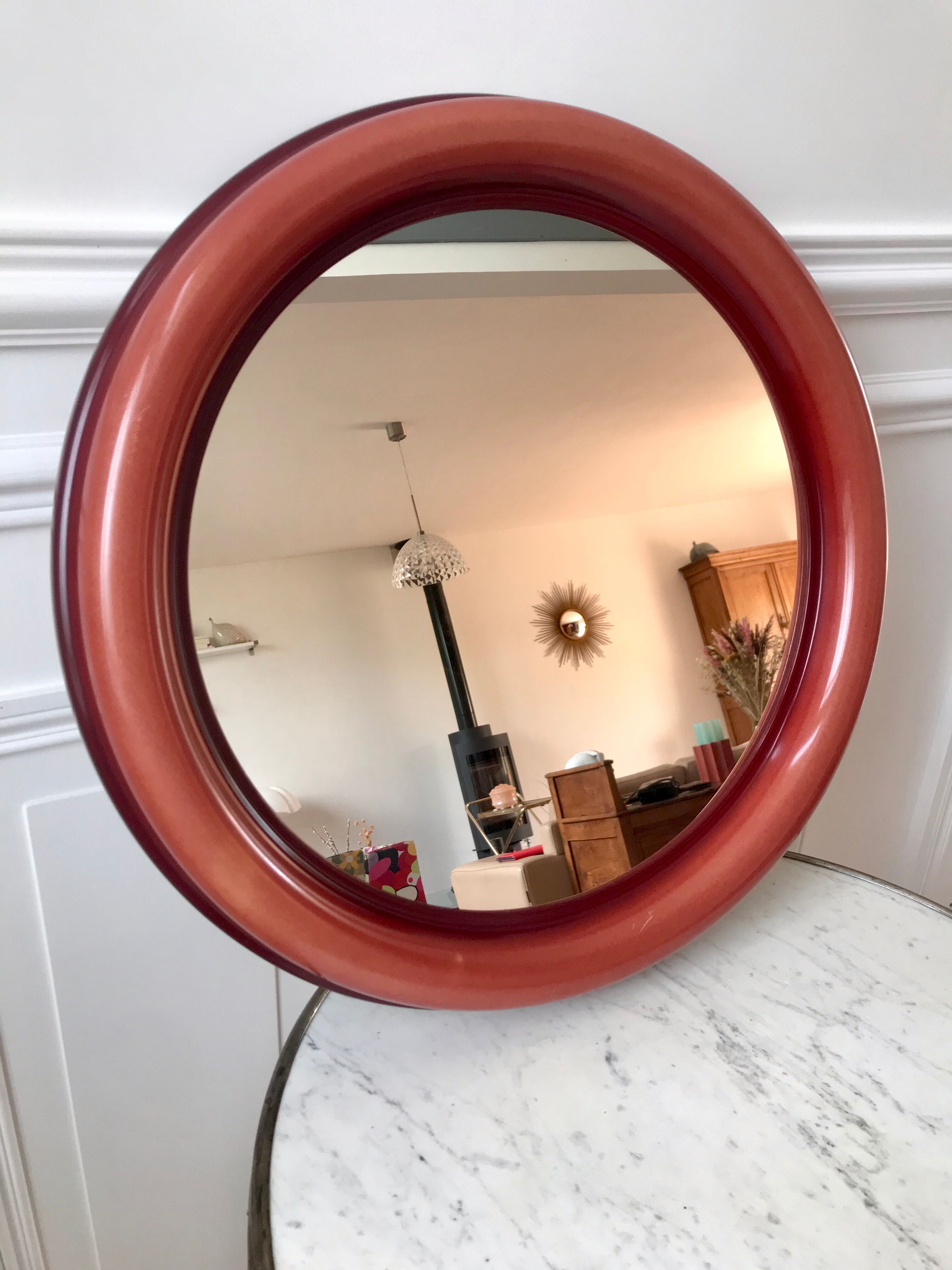 Round plastic mirror 70s
