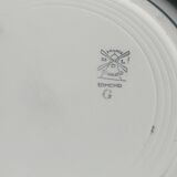 A large serving dish in Saint Amand half-porcelain edmont model