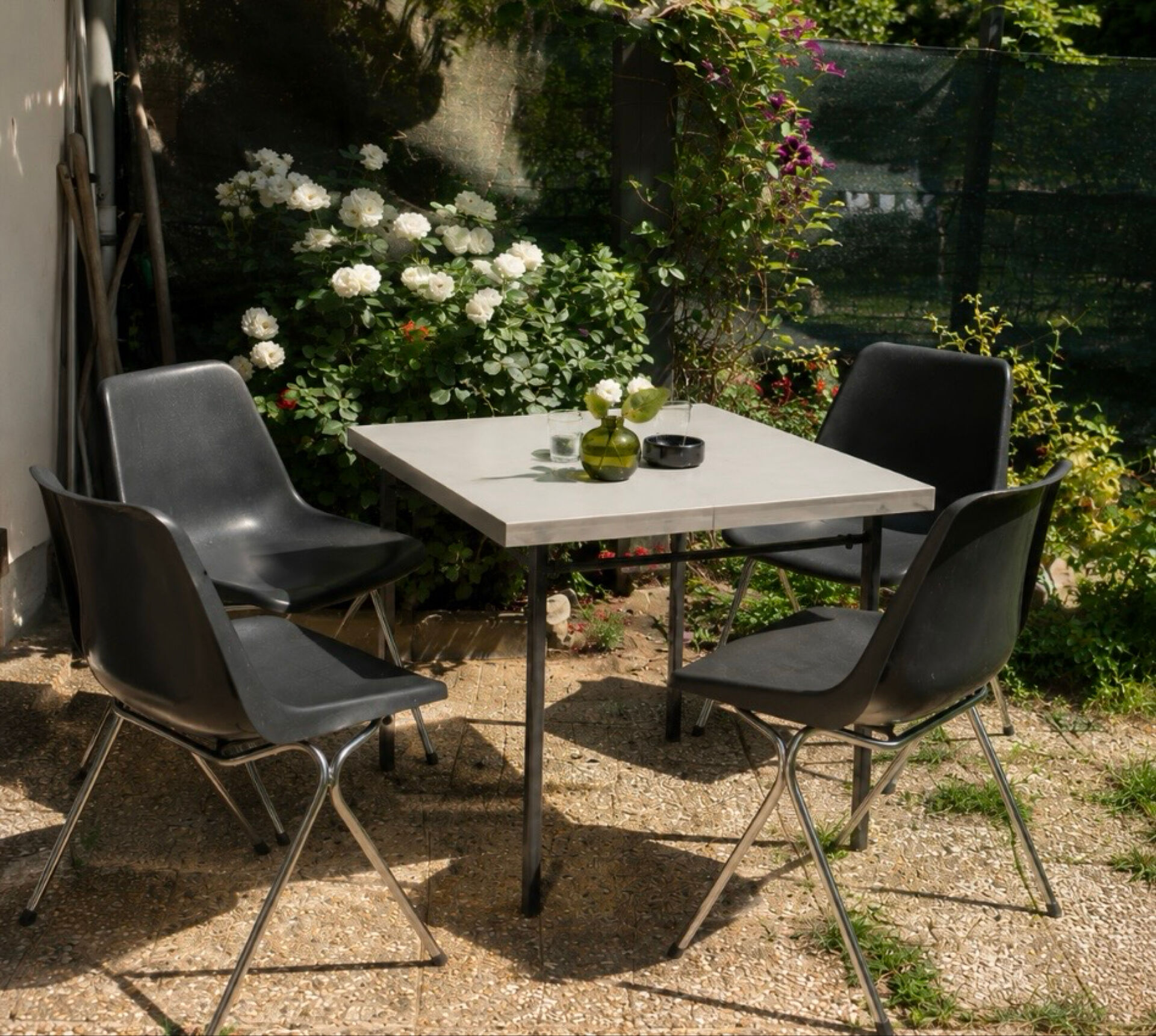 4 Robin Day / Hille design chairs