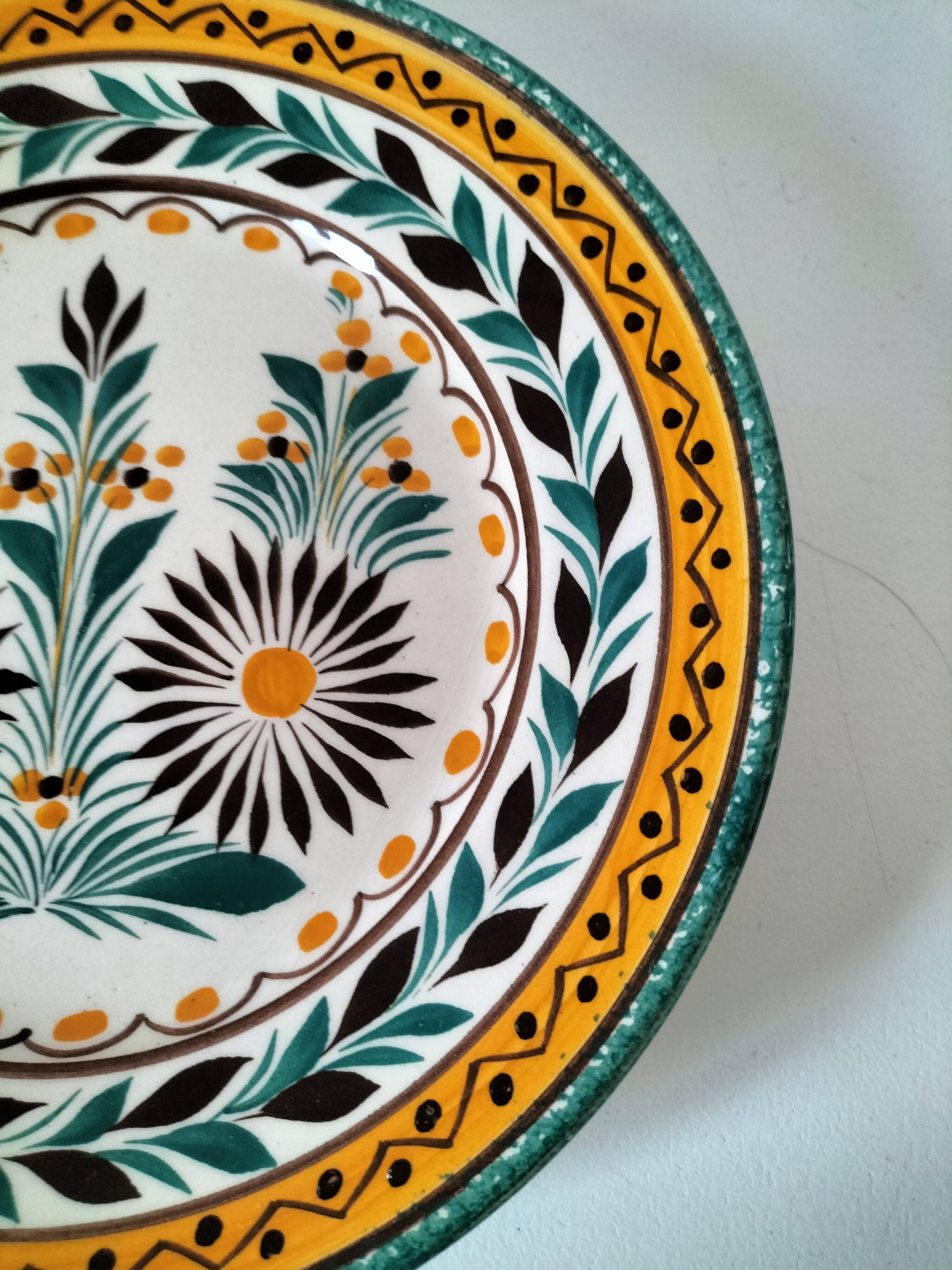 HB Quimper plate, Camaïeu model, green and saffron floral decoration