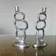 Paire de bougeoirs "cercles" en aluminium 1980