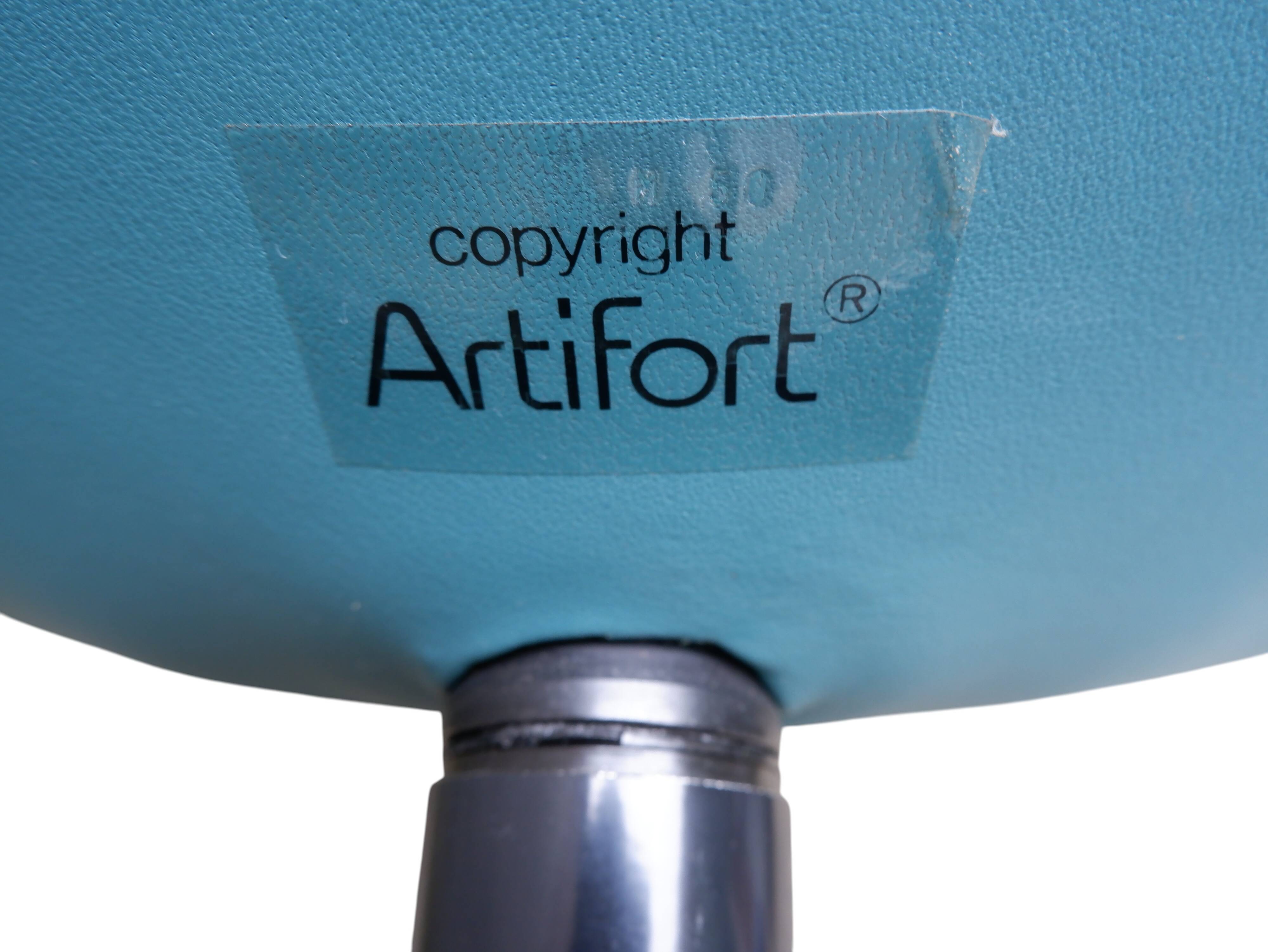 Artifort Holland leather arm chair