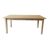 Large solid wood table – minimalist & authentic spirit