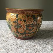 Antique Satsuma porcelain vase, Japan, late 19th-early 20th century