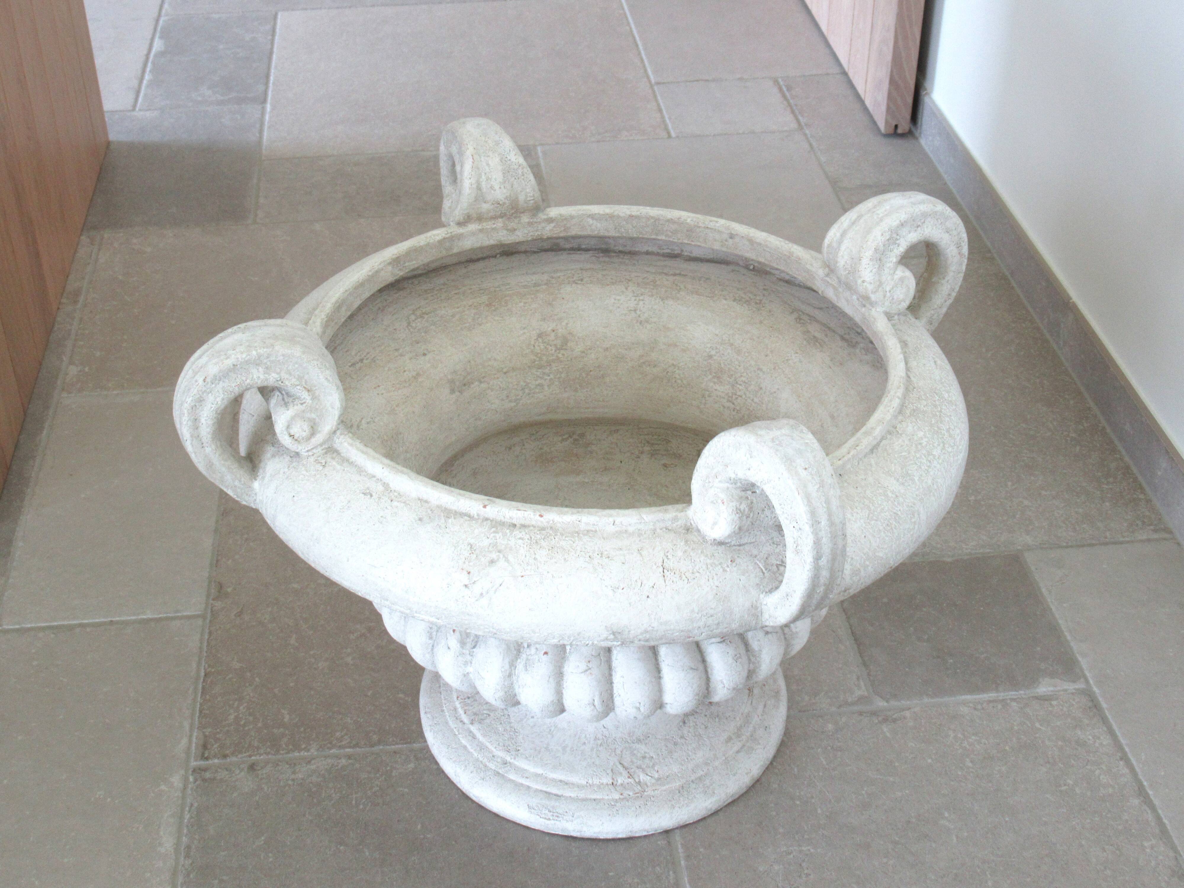 Paolo Marioni coupe / table foot / decoration / container with silk ferns