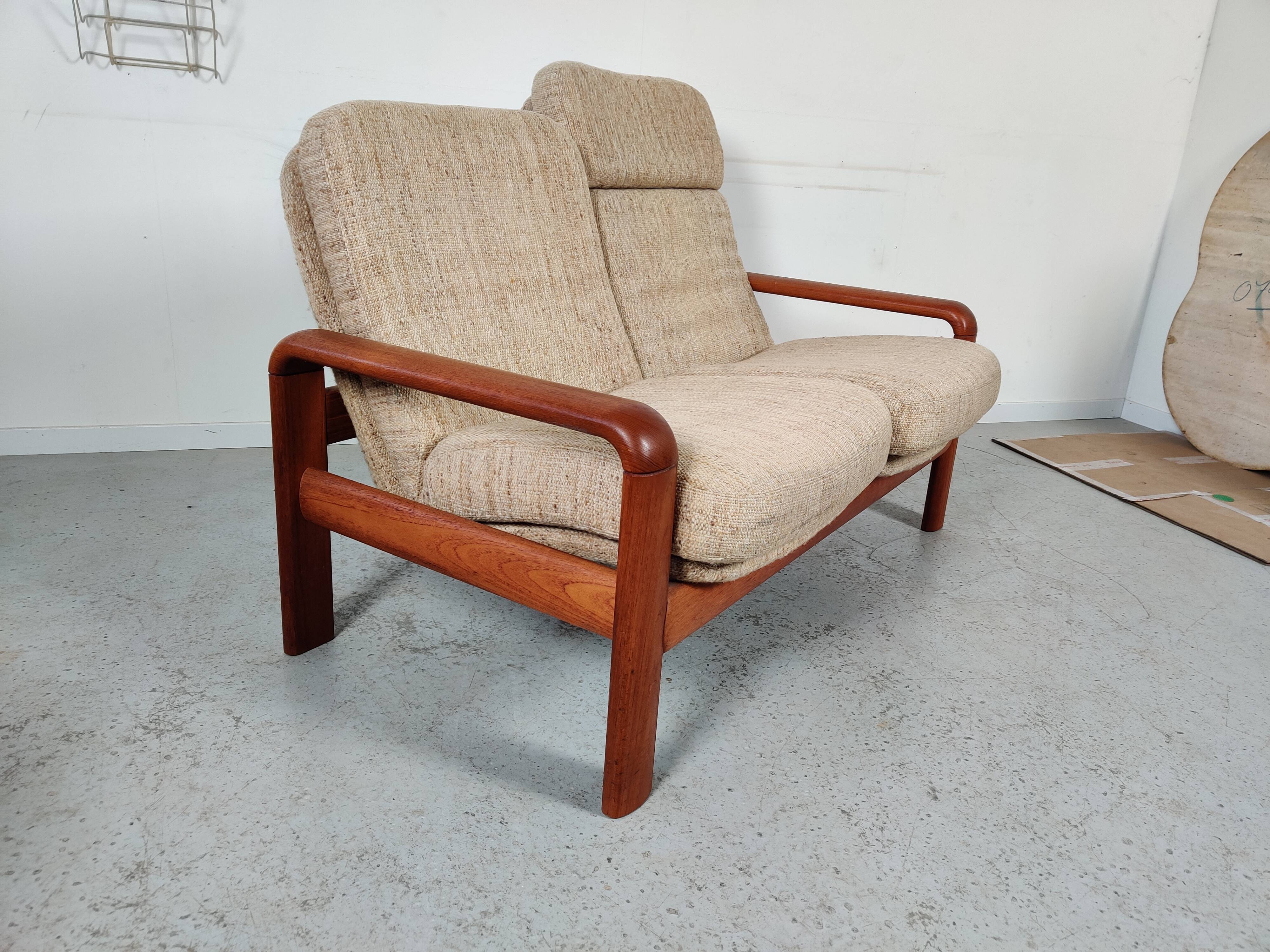 Scandinavian teak sofa Dyrlund , 60s/70s