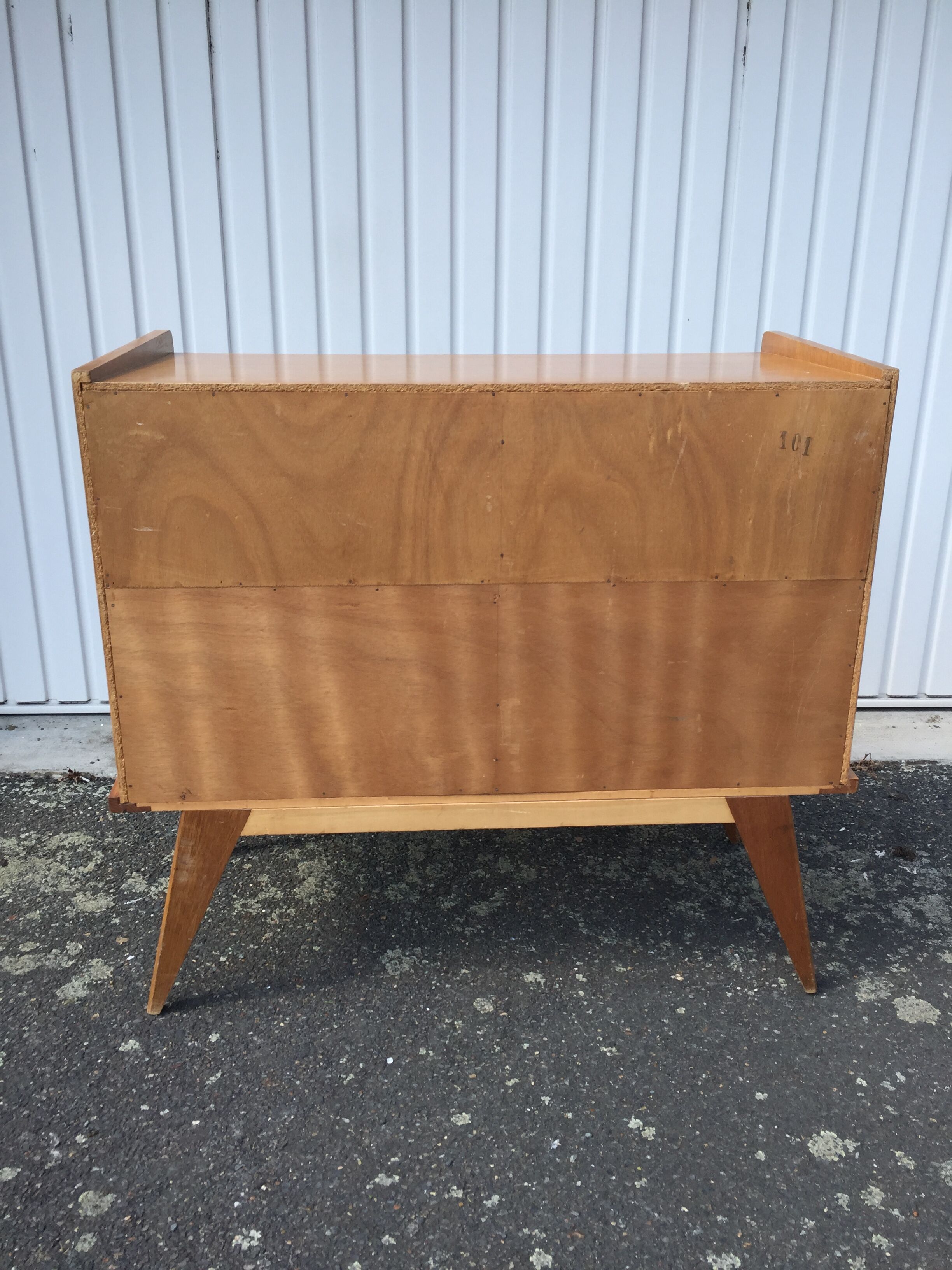 Vintage dresser with compass foot