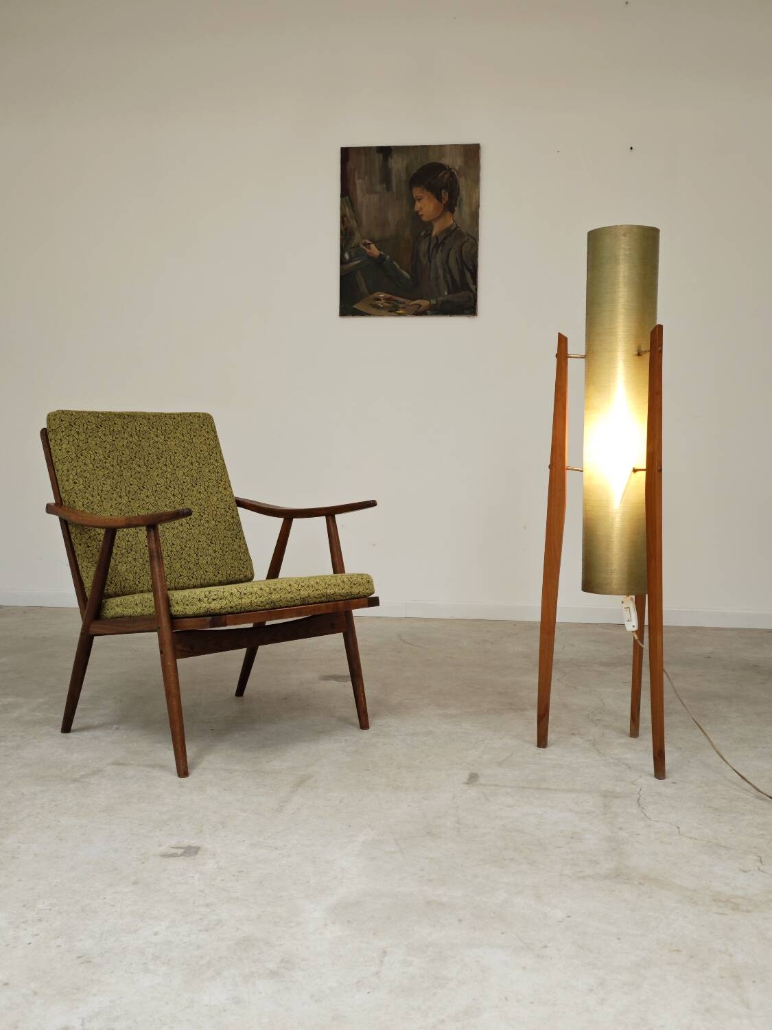 Rocket green floor lamp by Novoplast fiber and wood 1960