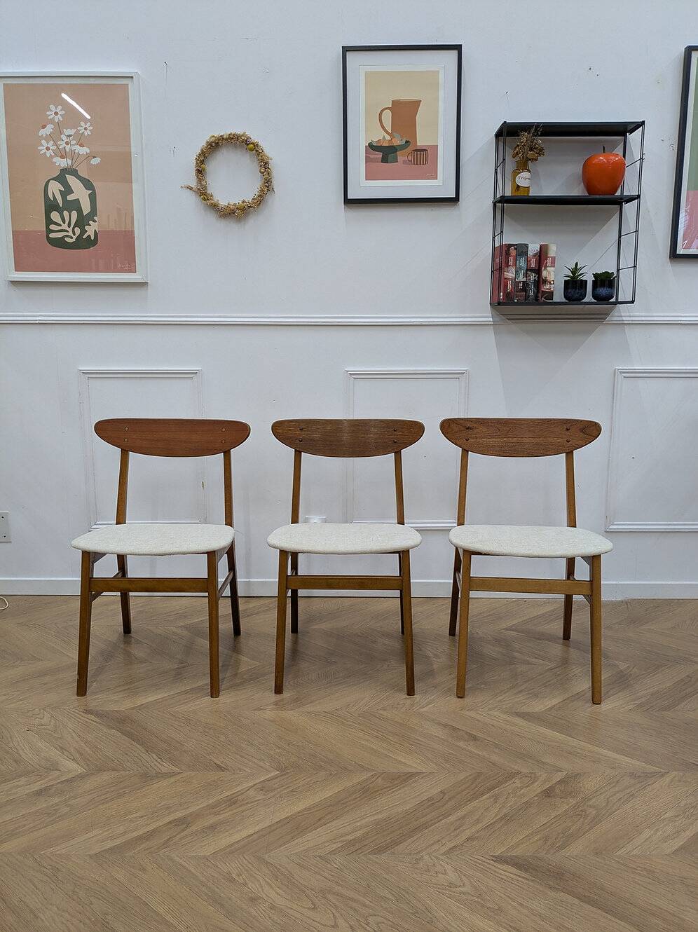 1 set of 3 vintage retro chairs by Farstrup