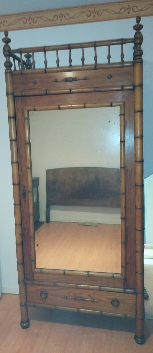 Armoire en pitchpin