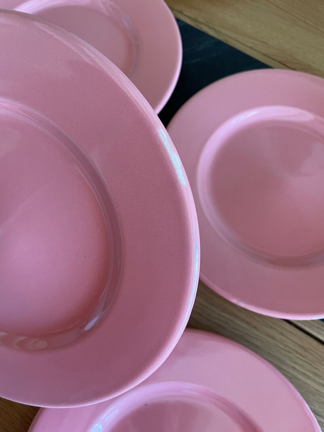 Set of 6 pink plates Moulin des loups