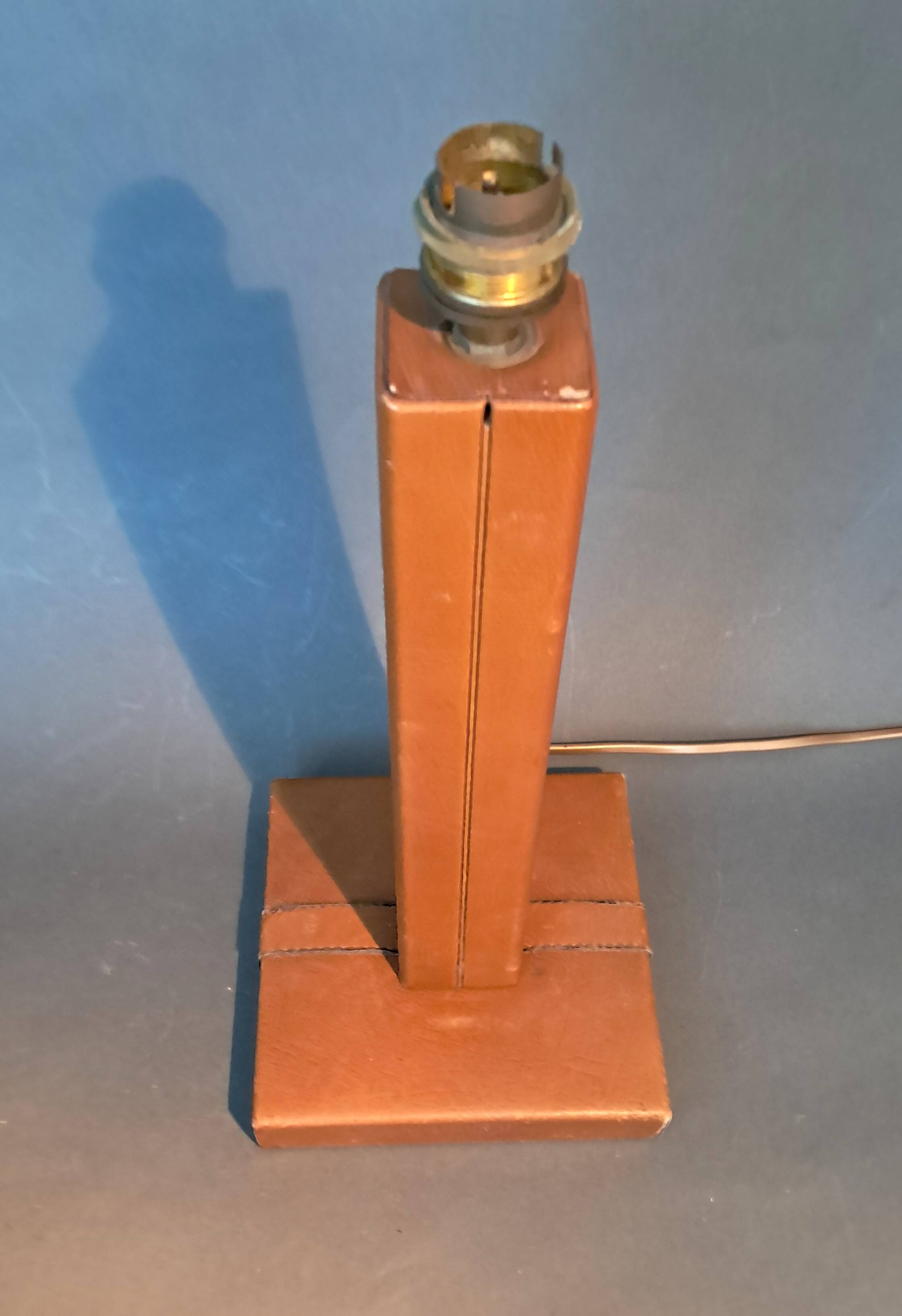 Modernist lamp base in fawn leather 1950s Le Tanneur Paris.