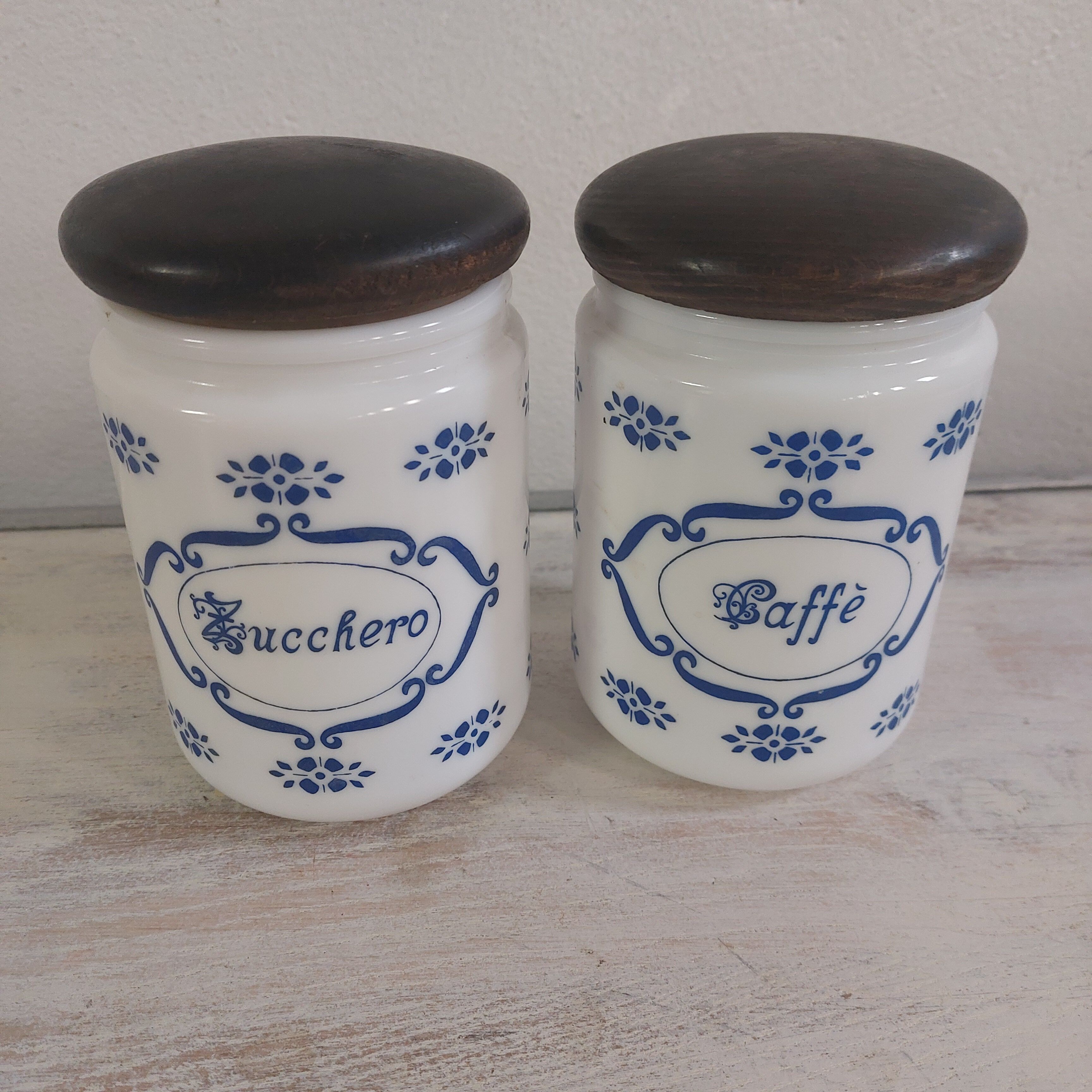 Coffee and sugar pots