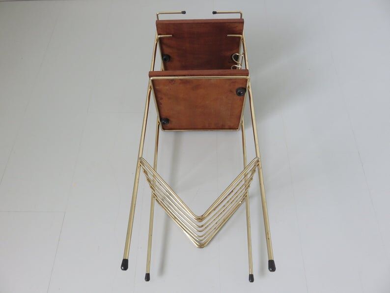 Sellette in gold metal and wood, 50/60s
