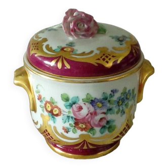 Ointment pot covered sugar bowl in Paris Sevres Samson porcelain