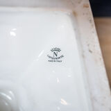 Piedestal with vase / flower pot