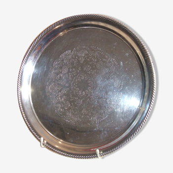 small round silver metal top