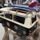 Voiture de camping vintage en miniature