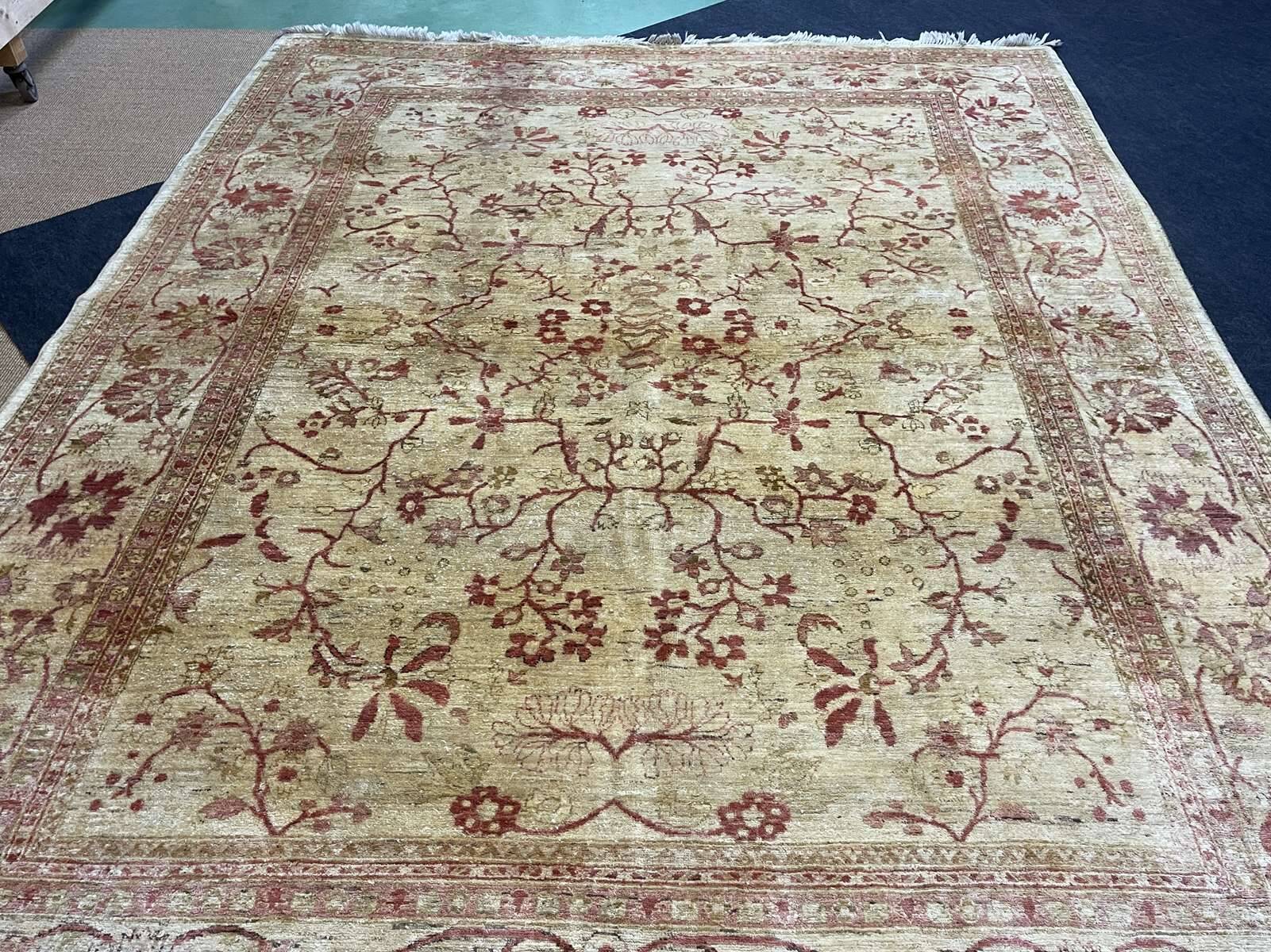 Handmade wool oriental rug - 3m43x2m70