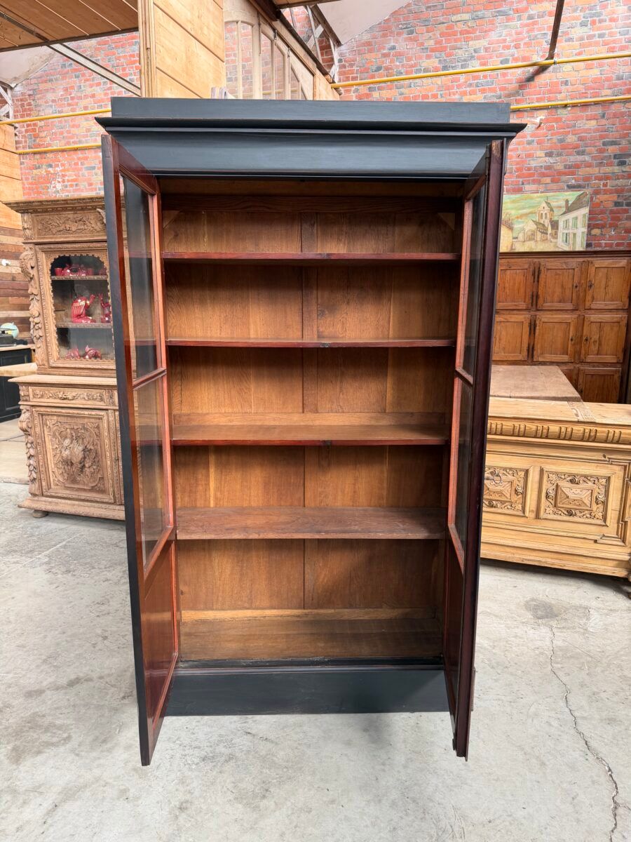 Napoleon III display cabinet