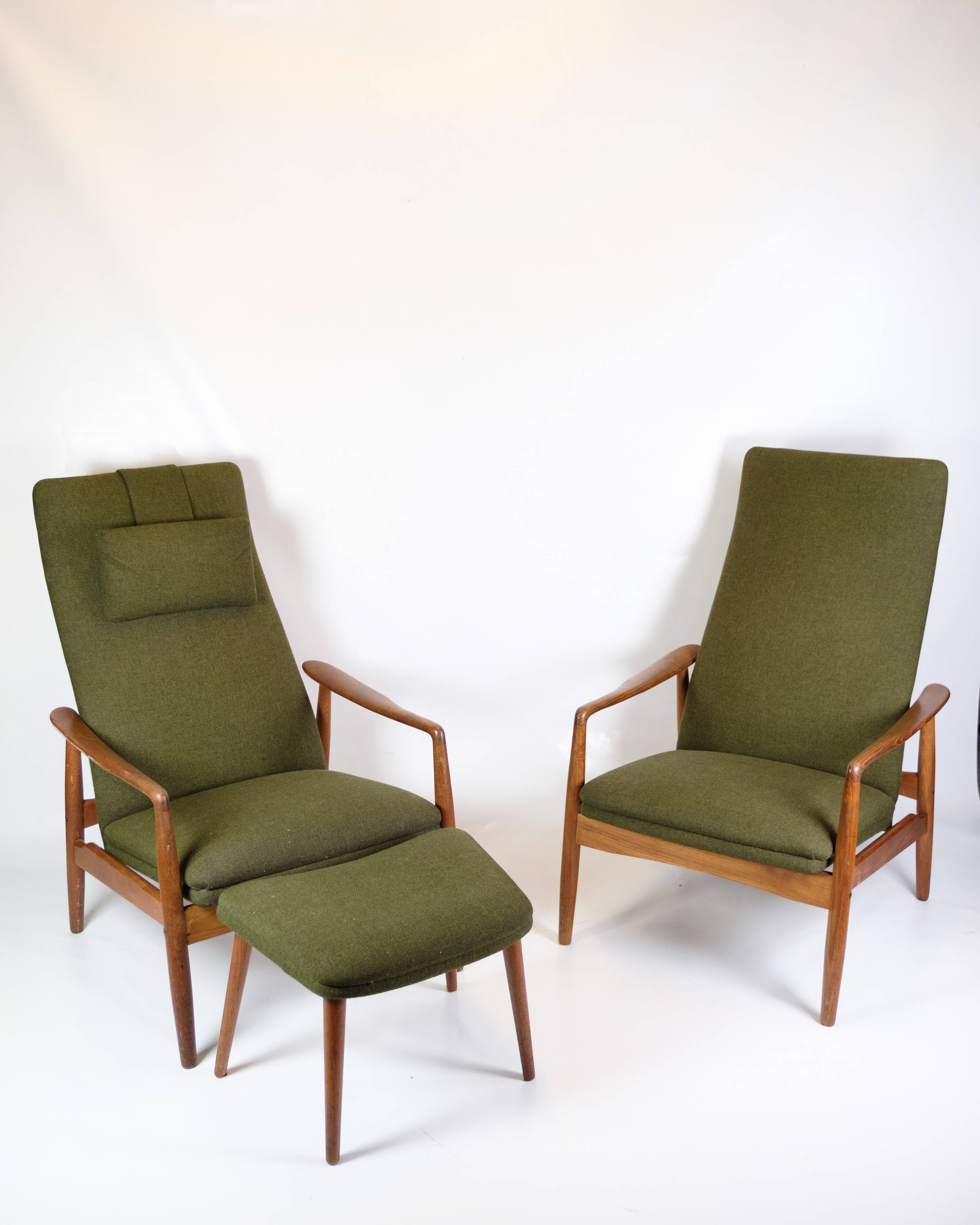 Set Of 2 Armchairs With Stool Made In Green Fabric & Teak By Alf Svensson For Fritz Hansen From 1960