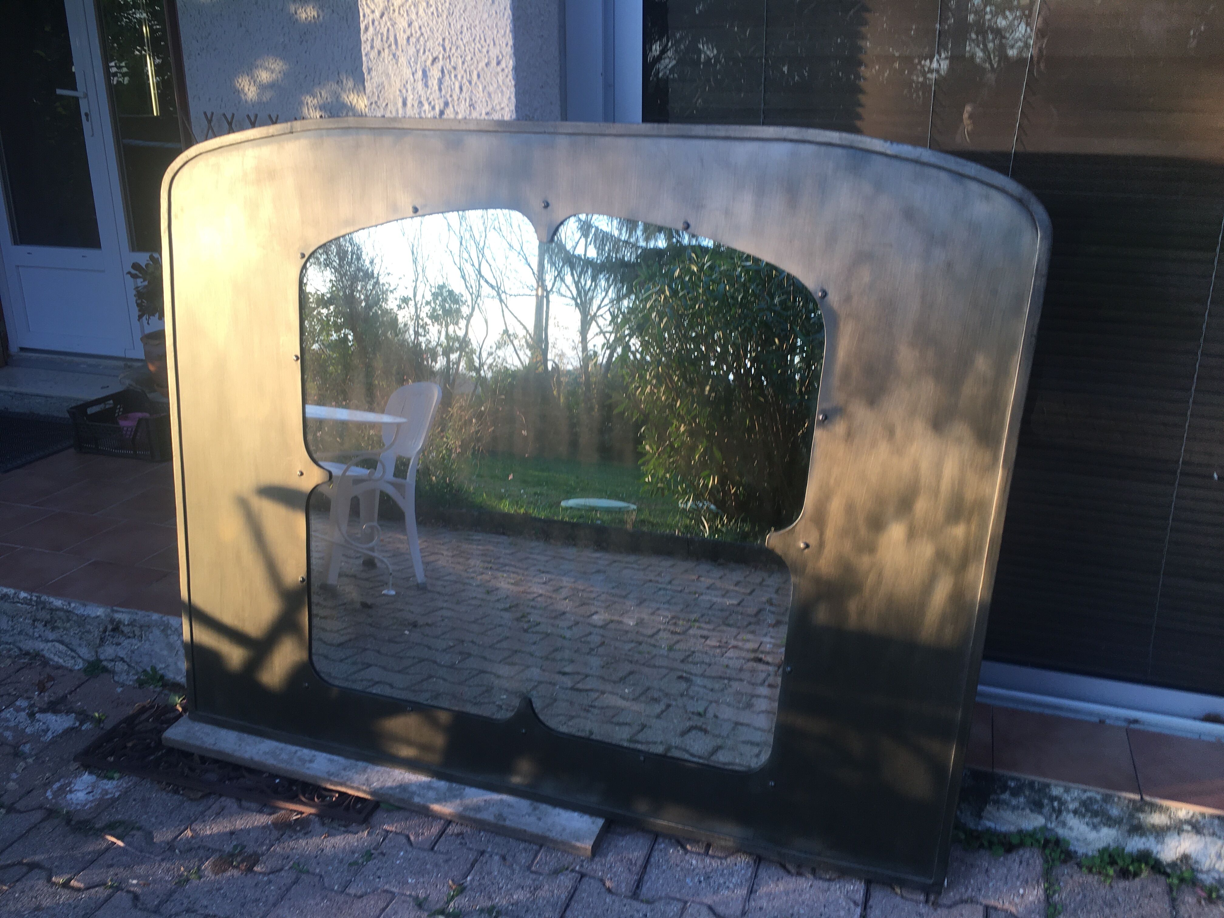 Metal mirror - 128x166 cm