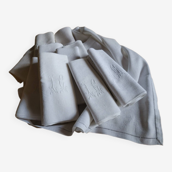 12 serviettes de table anciennes - damassé de lin & soie a decor floral - monogrammes jc