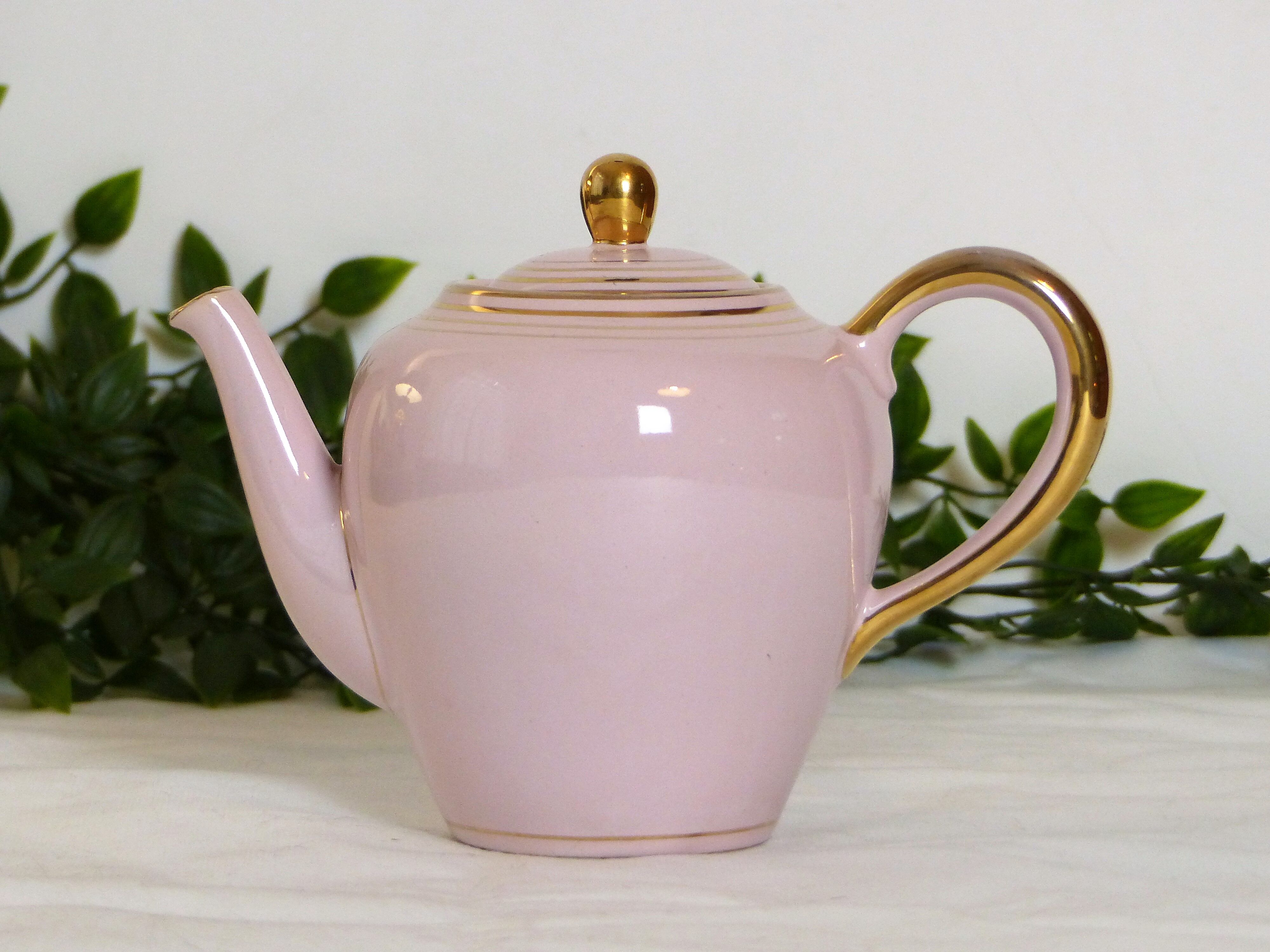 Teapot coffee maker and earthenware