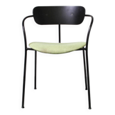 Pavilion AV4 chair, & Tradition