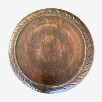Round top or centerpiece in worked wood dimension