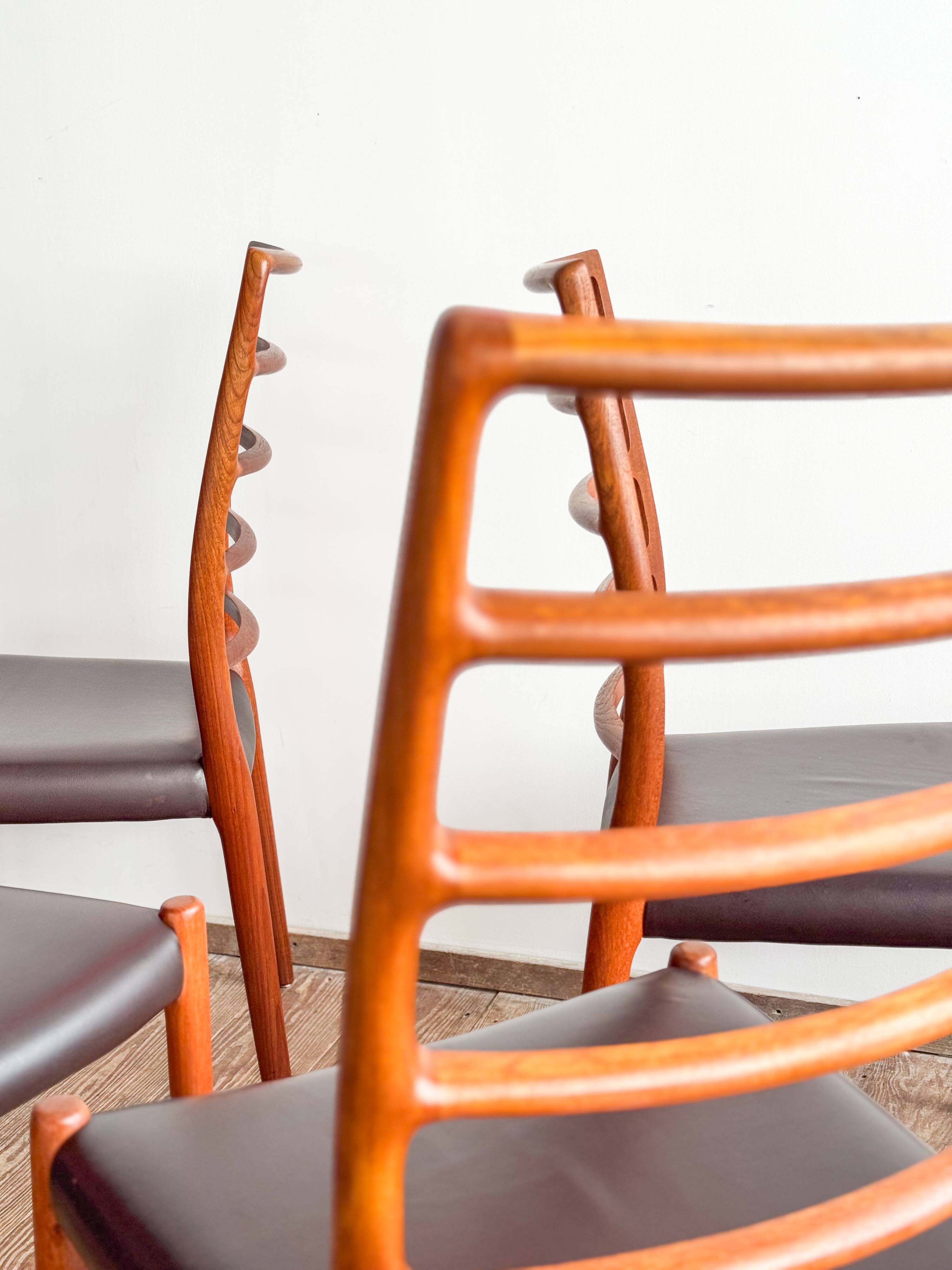 Ensemble de 6 chaises modèle 82 en teck par Niels O. Møller, Danemark