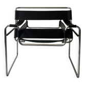 Fauteuil Wassily tubulaire en chrome & cuir noir, Marcel Breuel design 1970