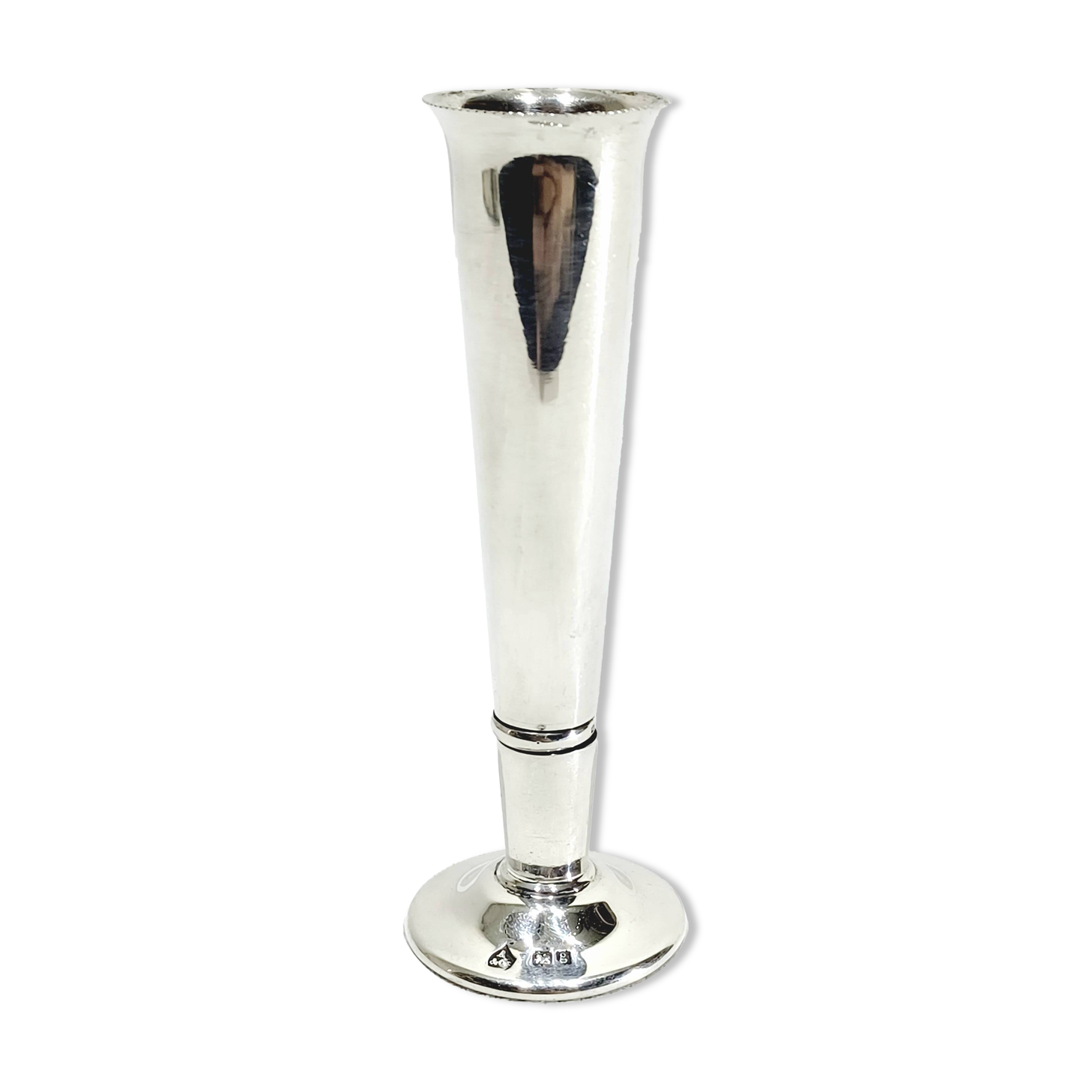 Asprey & Co - Small silver cornet vase