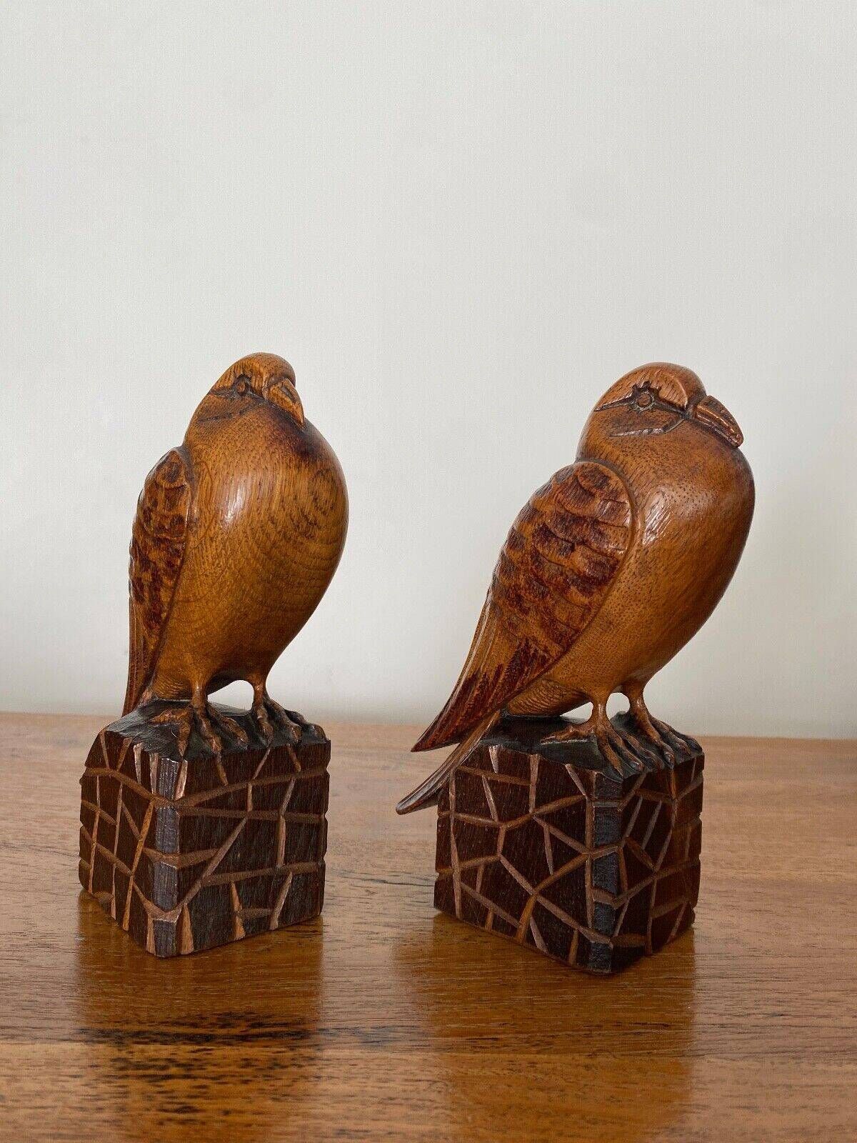 Pair of Art Deco bookend birds in carved wood cubizing 1930
