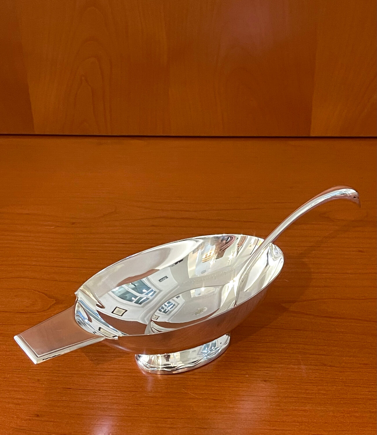 Christofle Gallia sauce boat by Christian Fjerdingstad, Swan model