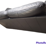 Black leather canopy victoria