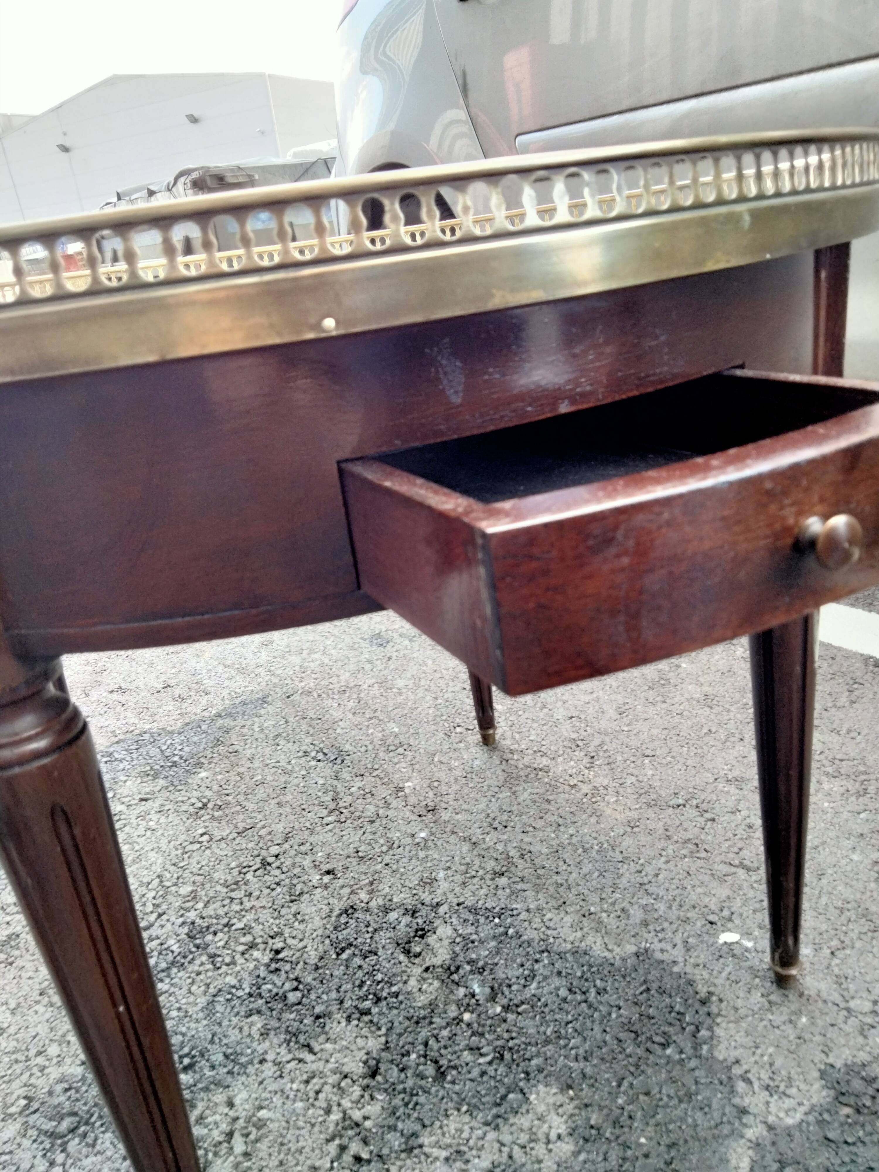 Coffee table hot water bottle marble top louis xvi old style